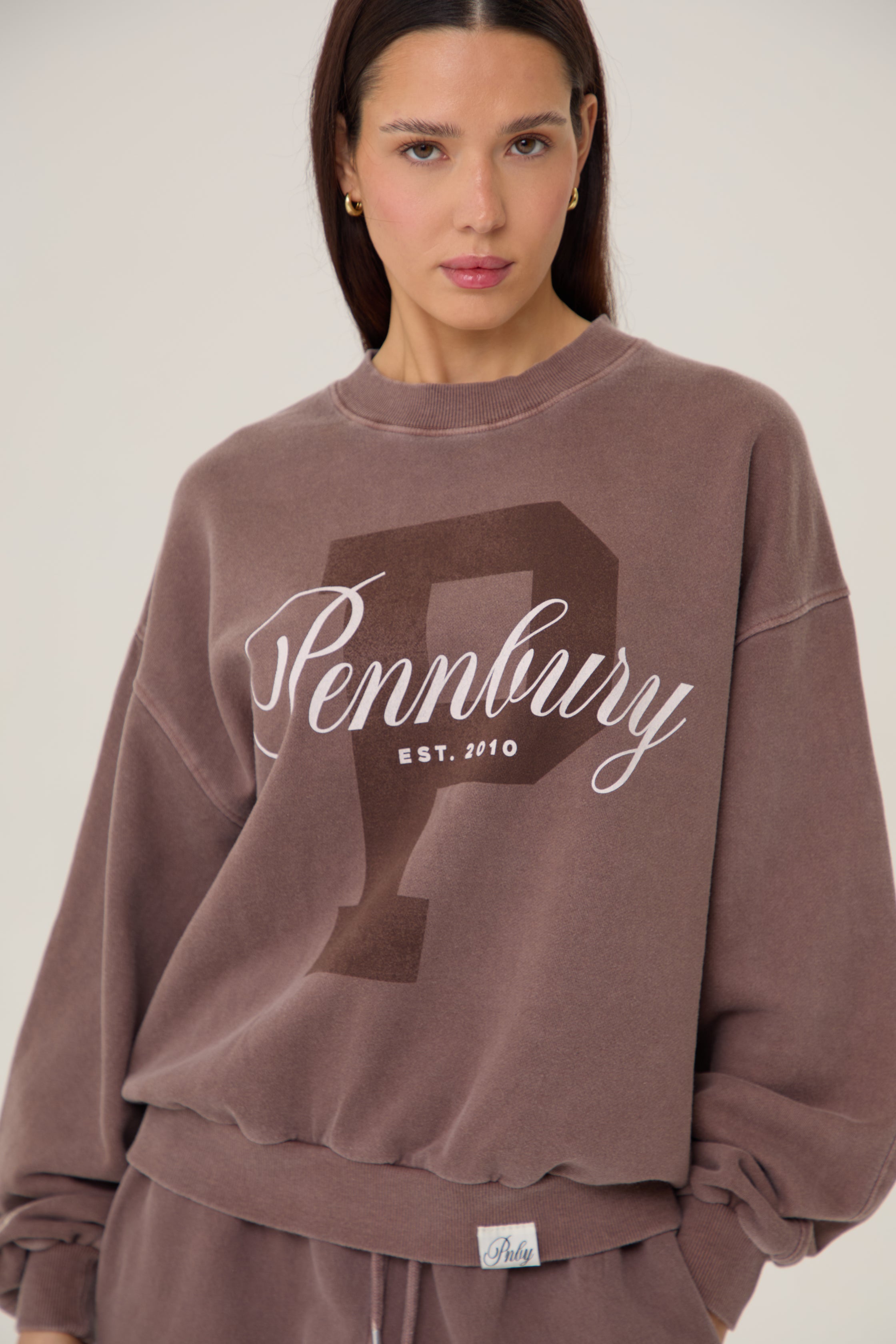 Pennbury Relaxed Fit Prestige Sweat - Mocha