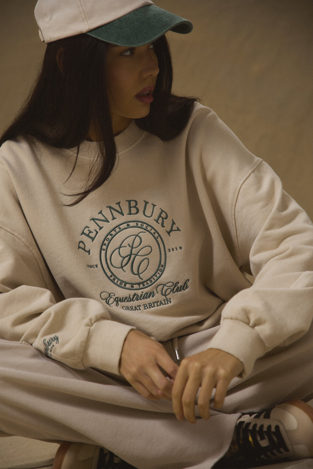 Model wearing Pennbury Pavilion oversized oat sweatshirt