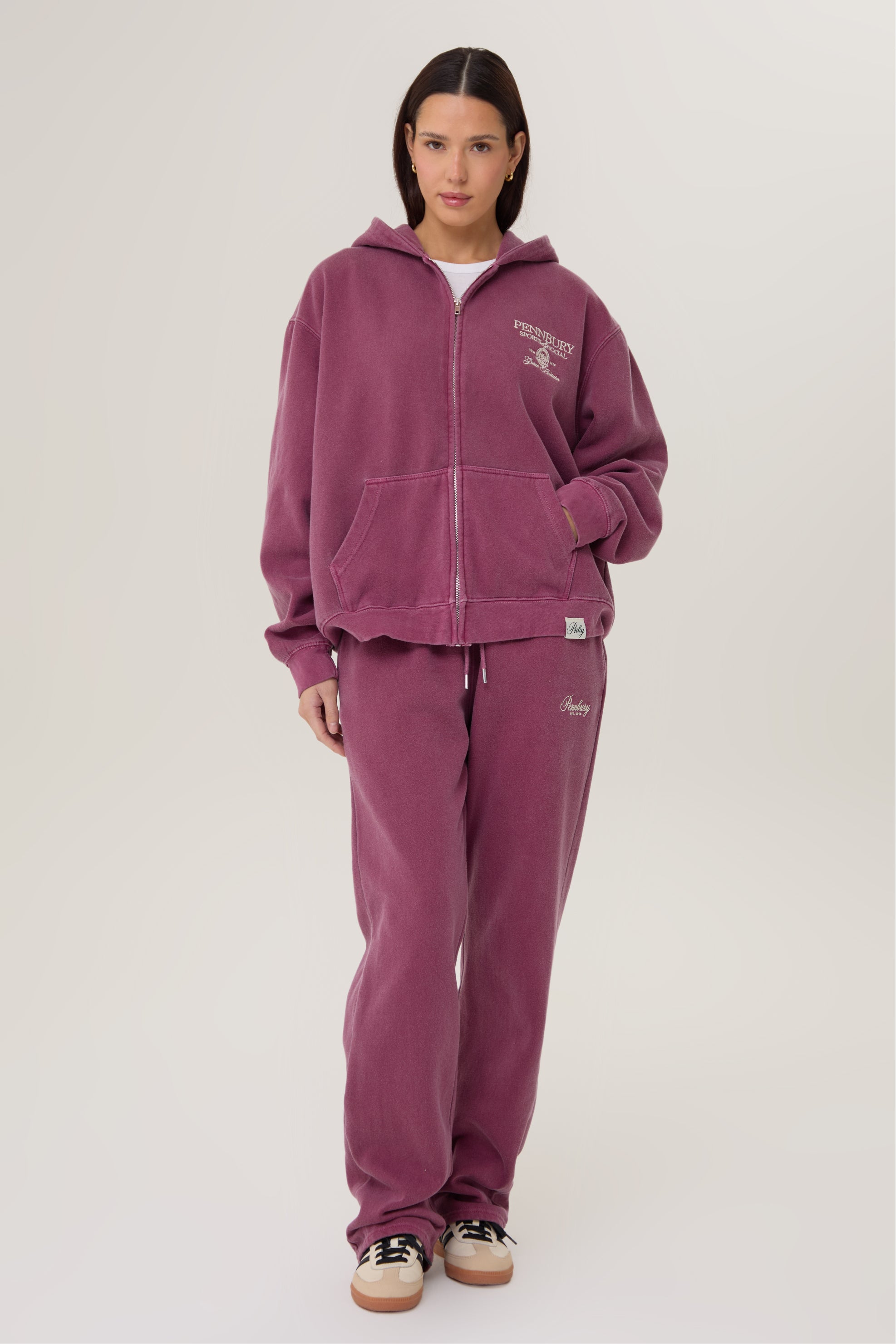 Model wearing Pennbury vintage wine straight leg joggers
